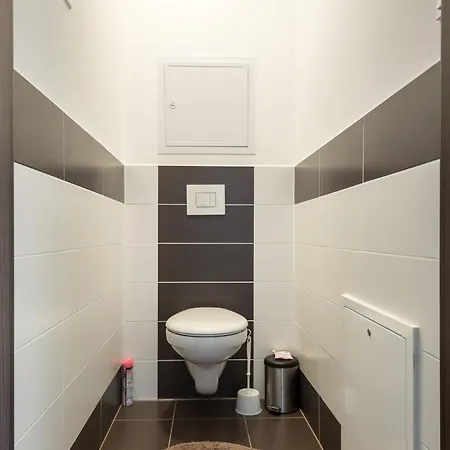 3 Luxury With Private Parking Kosice
