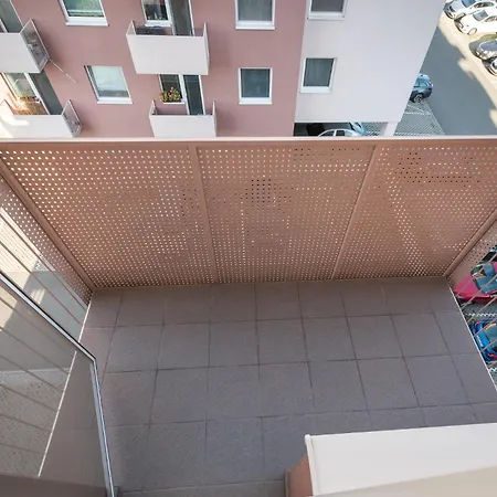 Apartment 3 Luxury With Private Parking *